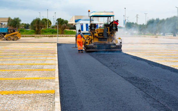 Best Asphalt Driveway Installation  in Mission Nyon, CA